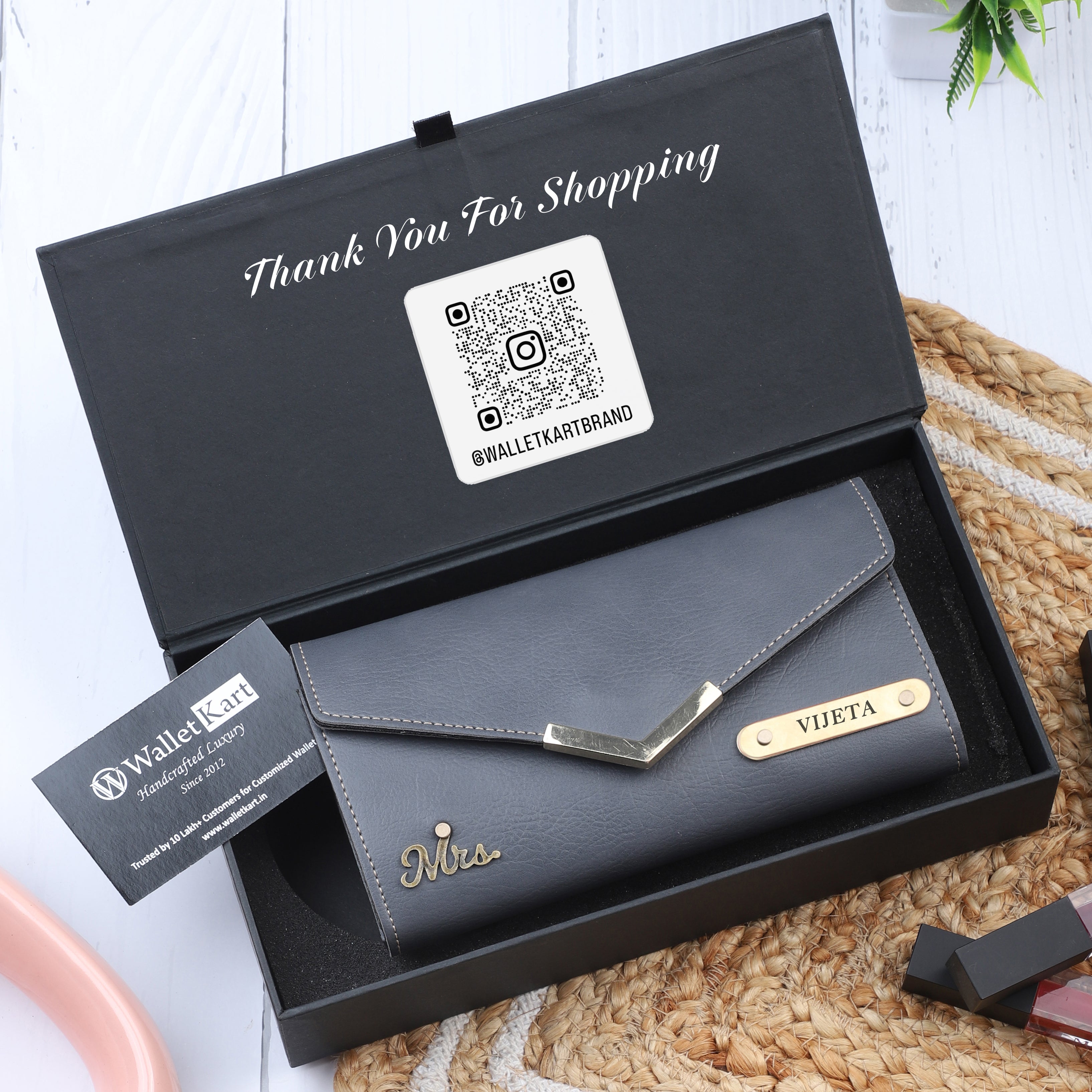 Personalized Women’s Clutch  | Romantic Gifts for wife / Girlfriend with name